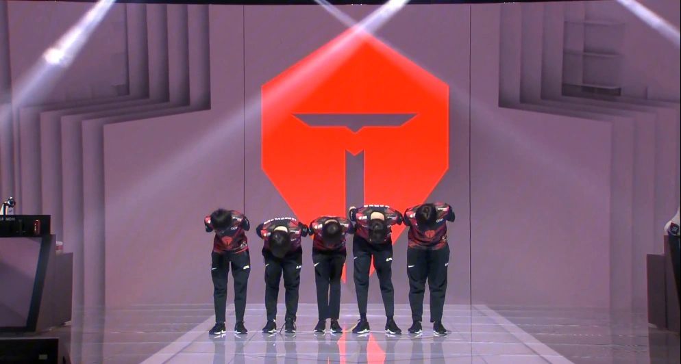 爱游戏官网-关于内马尔焦点对战，Karsa与50激战MAD分钟，刷新纪录胜负难料！比赛高潮迭起的信息