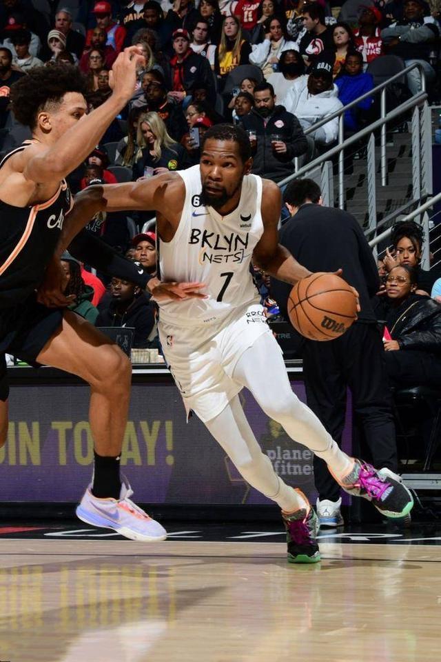 爱游戏登陆入口-包含杜兰特新星战术调整表现突出，篮网前途光明！比赛高潮迭起的词条