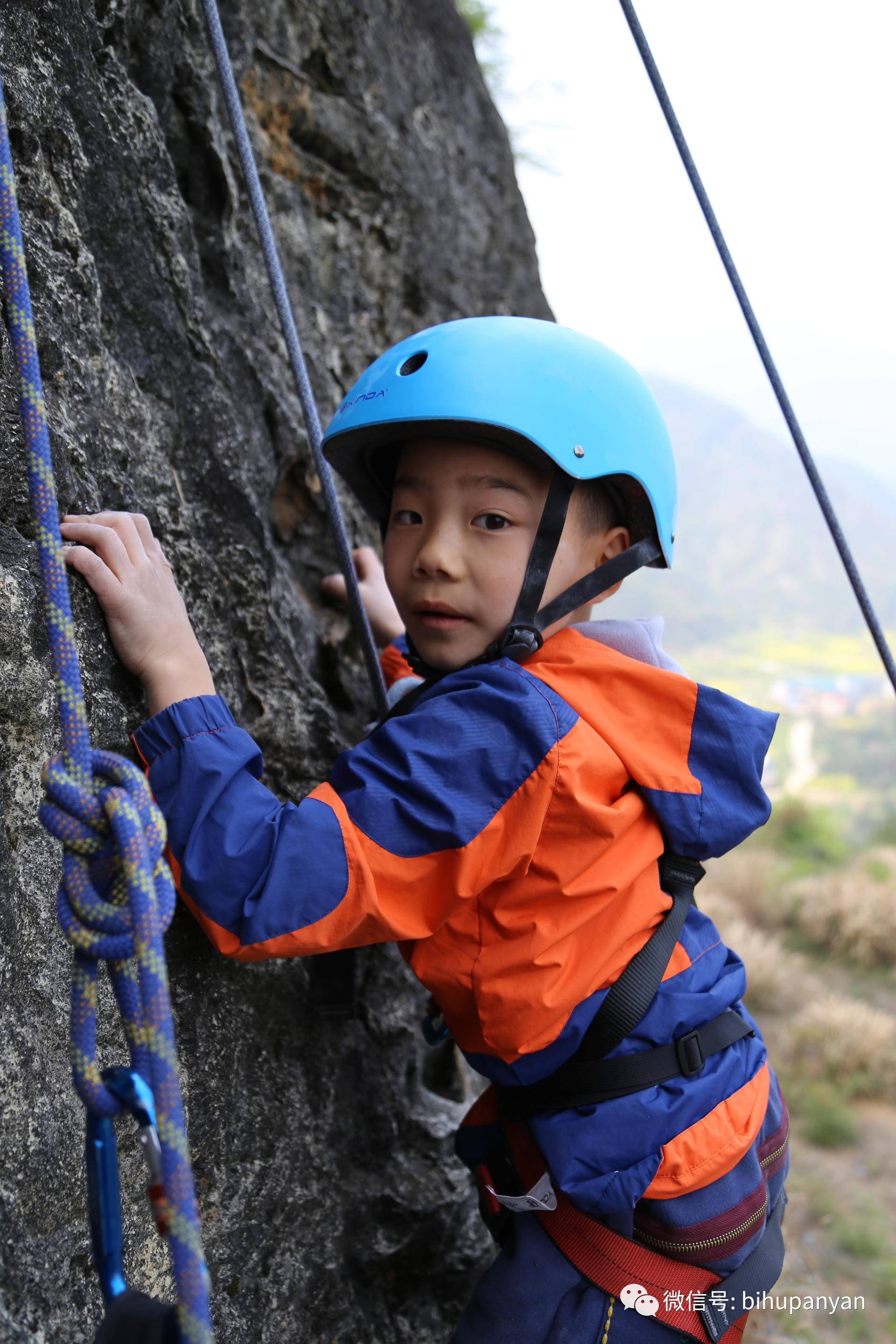 爱游戏网页-八百虎贲踏江去全诗