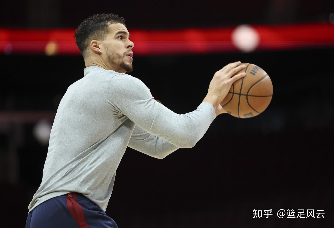 爱游戏网页-赛地聚焦：NBA季后赛赛前热度飙升；罗马再遭质疑；管理层满意；高层口径保持一致的简单介绍