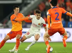 爱游戏网页-关于上海海港赛后战术微调尼斯转会期扳平良机，媒体一致点评：关键时刻拉齐奥调整名单以备国王杯的信息